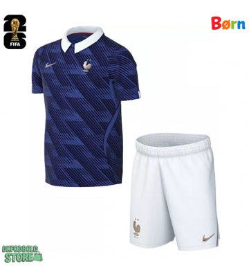 Frankrig Replika Babytøj Hjemmebanesæt Børn VM 2026 Kortærmet (+ Korte bukser)